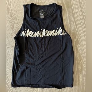 Nike Women’s Tank Top Size Small